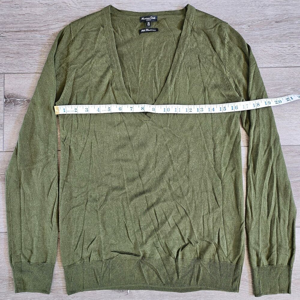 MASSIMO DUTTI Womens V-Neck Jumper Sweater M-32 Green Silk Cashmere Lightweight - Picture 3 of 8